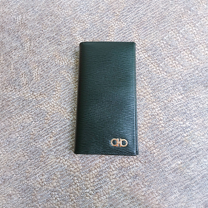 salvatore ferragamo embossed leather chest wallet #66a069